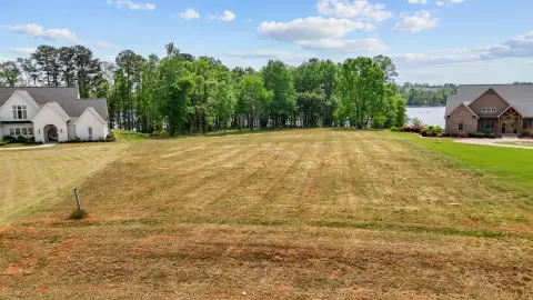 Waterfront Lot on Lake Robinson