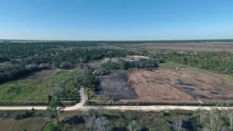Agricultural Farm With Mobile Home