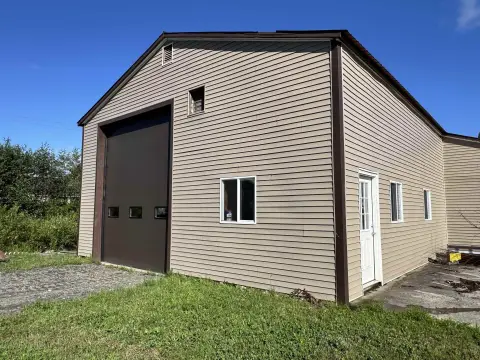 Flex Space with Drive-Through Access