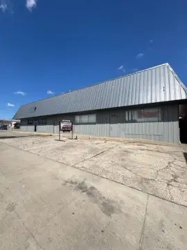 Fully Leased Specialty Property