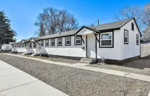 Remodeled Mountain Home Income Property