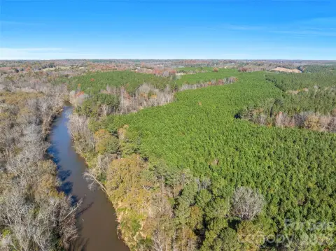 Riverfront Acreage: Hunting, Recreation, Investment