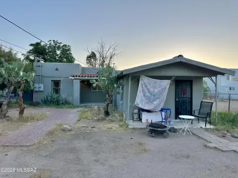 Southwestern Duplex in Tucson