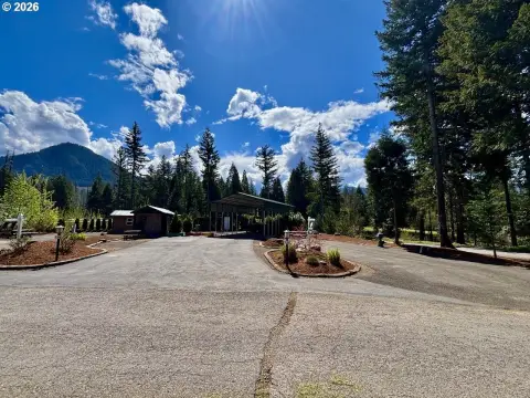 Three-Space RV Lot
