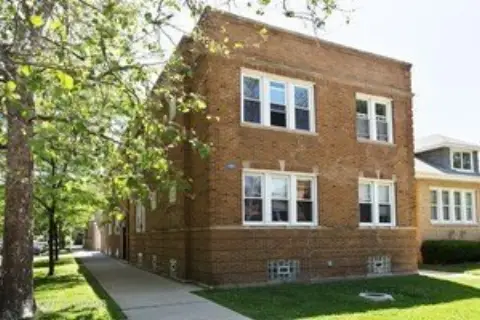Legal Four-Unit with Garden Units