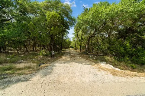 New Braunfels Acreage with Utilities