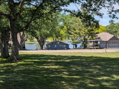 Lakeview Waterfront Lot