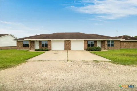 Vanderbilt Duplex: Investment Opportunity