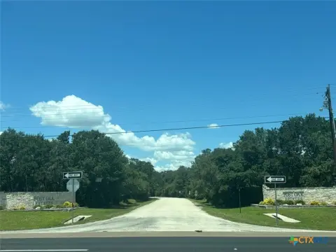 Residential Land in Inez, TX