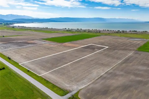 Somers Land with Mountain Views