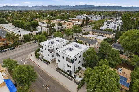 2020-Built Fourplex with Private Yards