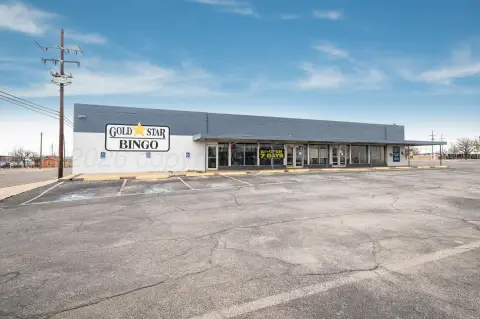 Large Commercial Building on Spade Drive