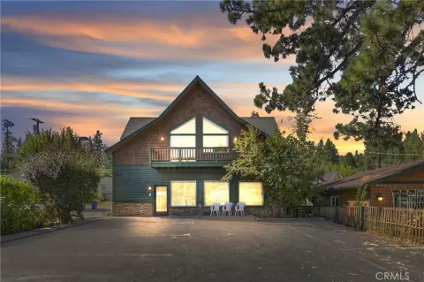 Mixed-Use Property in Moonridge Corridor