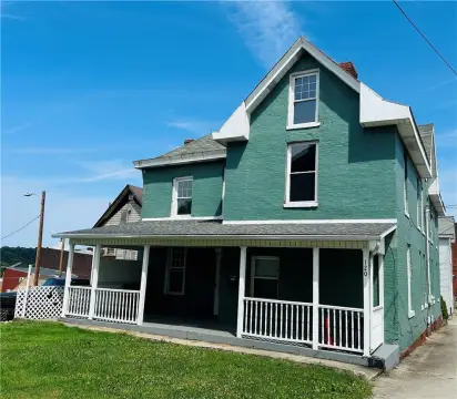 Duplex with Spacious Porch