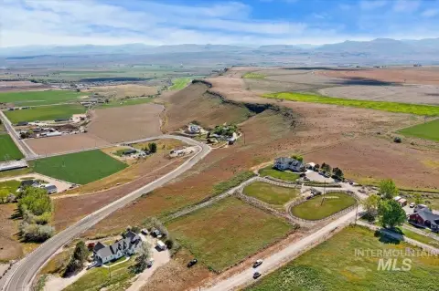 67 Acres Overlooking Melba Valley