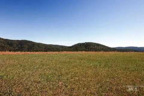 9.27 Acres with Mountain Views