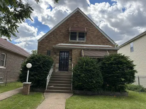 Two-Unit Residential Income Duplex