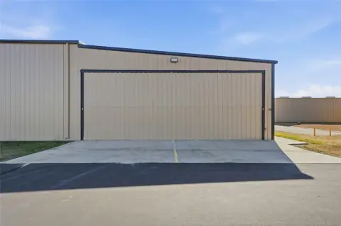 McGregor Airport Airplane Hangar