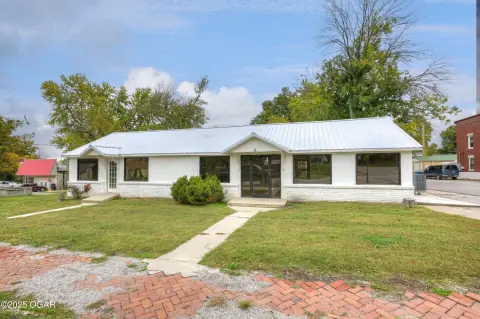 Move-in Ready Commercial Space