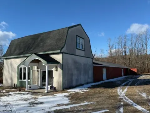 Mixed-Use Property on State Route