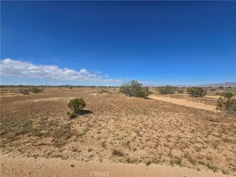 Buildable Apple Valley Corner Lot