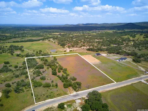 Hill Country Acreage Tract