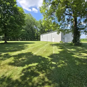 Zoned Flex Building on Acre