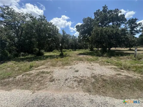 Inez, TX Country Lot
