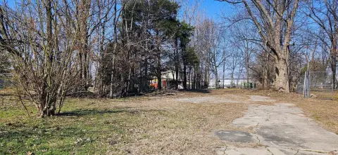 Commercial Lot in West End