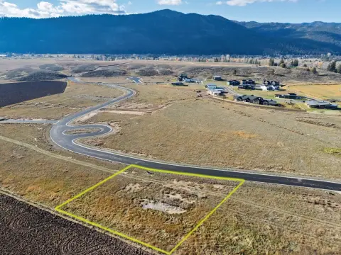 Residential Land in Premier Subdivision