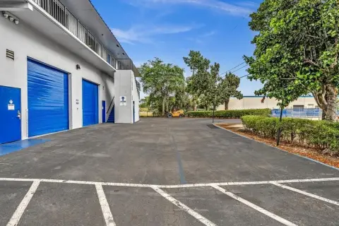 Pompano Beach Industrial Compound