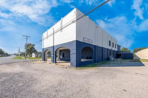 Mixed-Use Building with Open Floor Plan