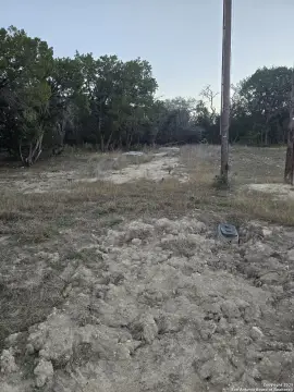 Land Near Medina Lake