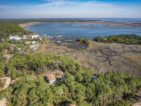 Bay-View Lots in Coastal Panacea