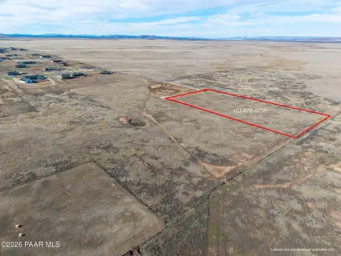 4 Acres in Windmill Ranch