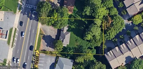 Commercial Land at Signalized Intersection