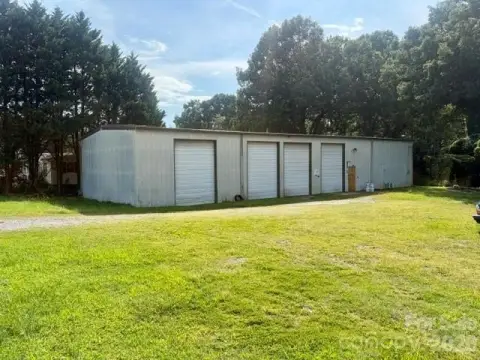 Freestanding Automotive Service Building