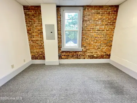 Downtown 2nd-Floor Office Suite
