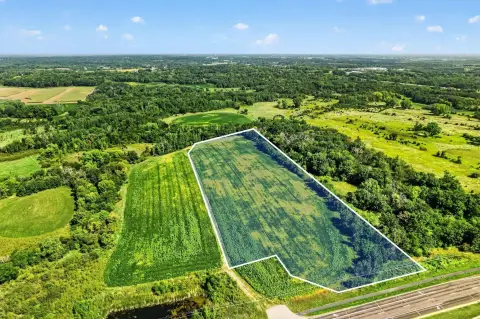 Level Commercial Land