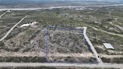 5 Acres in Rough Canyon