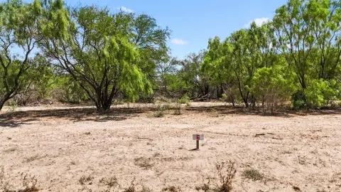 Residential Lot in Del Rio