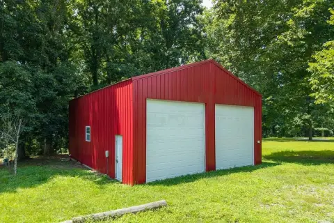 Standalone Insulated Auto Shop