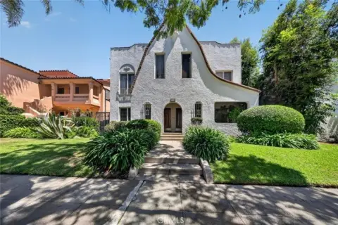 Four-Unit Quadplex