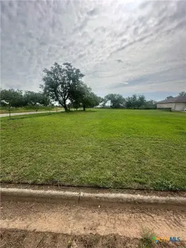 Residential Lot in Cuero, TX