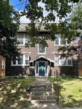 South Hampton Four-Family Apartment Building