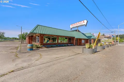 Restaurant and Bar Property