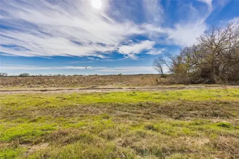 Unrestricted Land Near Texas A&M