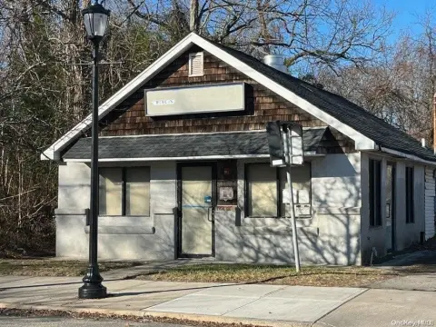 Renovated 16-Seat Restaurant