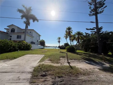 Waterfront Lot in Redington Beach