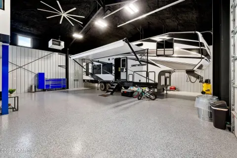 Secure Private Garage Space